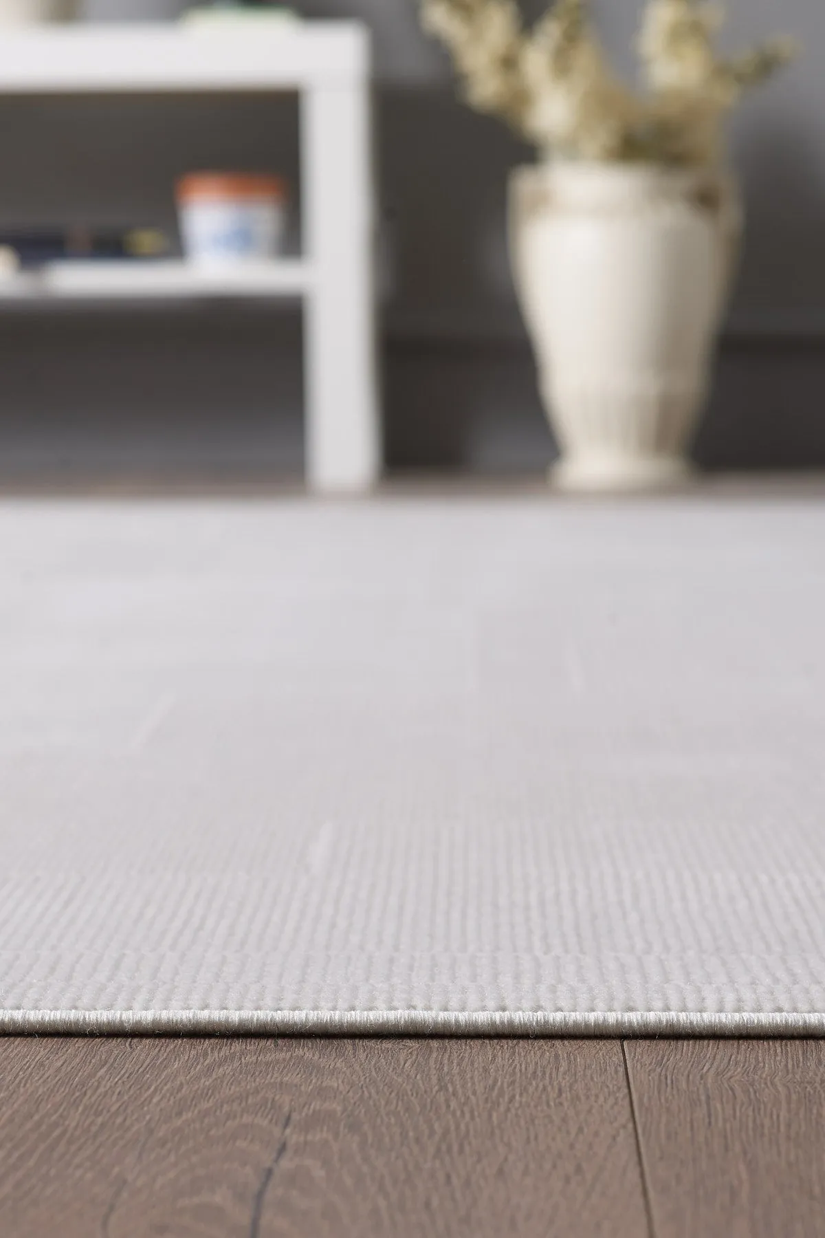 Empera Modern Living Room Rug