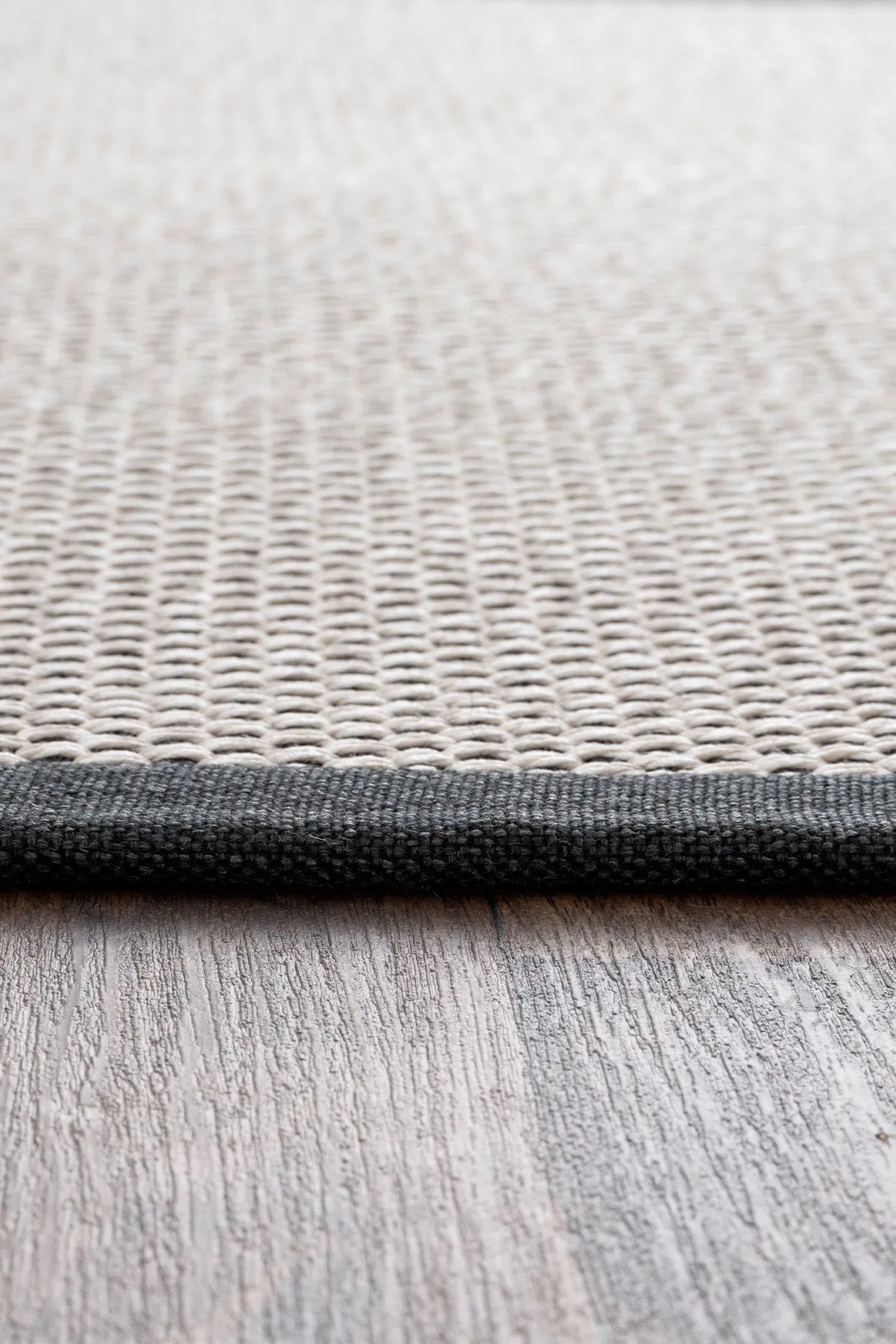 Koza Premium Sisalo Border Creme Schwarzer Sisalteppich - Schwarzer Rand