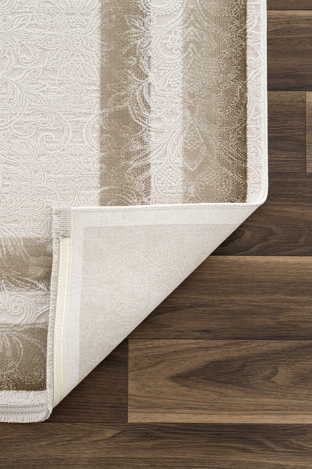 Alfombra de salón Koza Mirage color crema visón