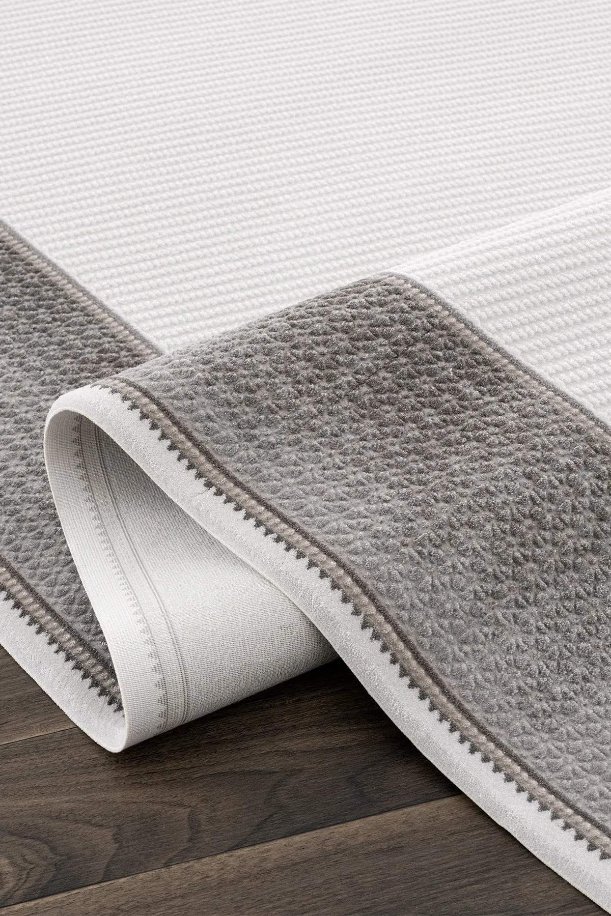 Tapis de salon Koza gris perle