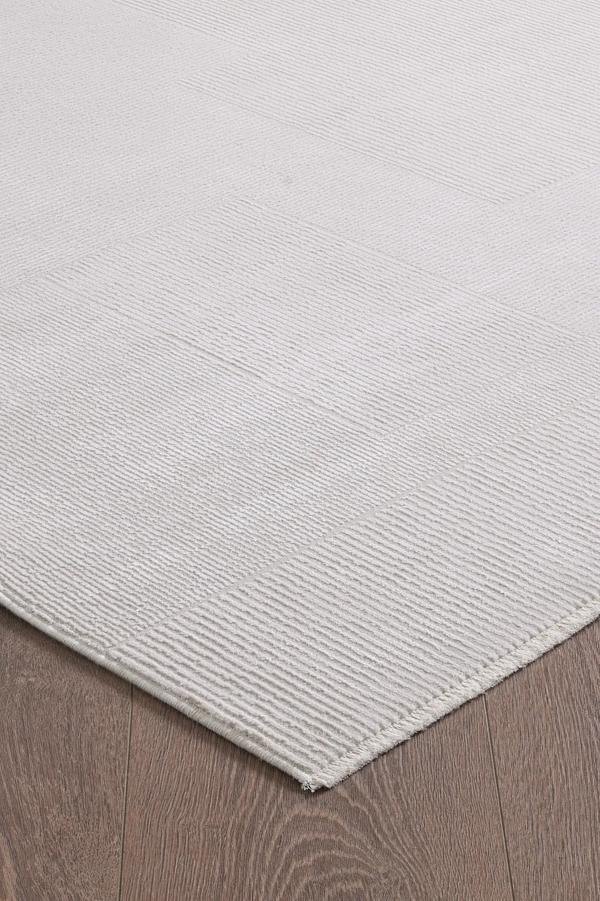 Viscose and Acrylic Carpet Details